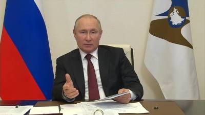 Владимир Путин - Путин: РФ ждет от ЕАЭС оперативной координации по сдерживанию цен на продукты - vesti.ru - Россия - Президент