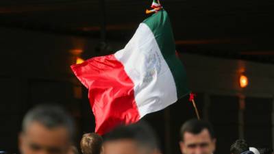 Мексика ускорила снятие коронавирусных ограничений - mir24.tv - Мексика