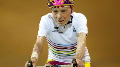 Скончался самый возрастной обладатель велорекордов Робер Маршан - iz.ru - Москва - Франция - Париж - Израиль