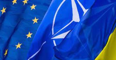 Более половины украинцев поддерживают вступление в ЕС, почти столько же — в НАТО - dsnews.ua - Евросоюз