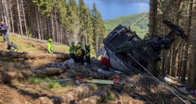 В Италии умер ребенок, пострадавший при падении кабины подъемника в горах - runews24.ru - Италия