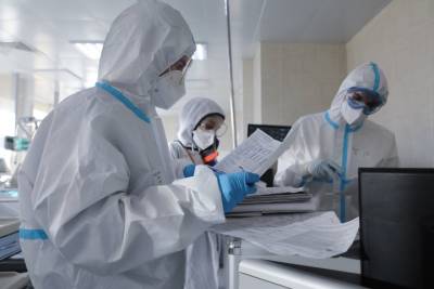 За сутки в России выявили 8406 случаев коронавируса - vm.ru - Россия