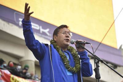 Луис Арсе - Президент Боливии привился «Спутником V» - vm.ru - Боливия