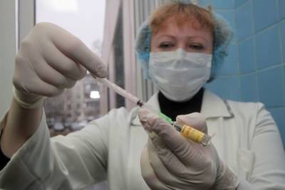 Госдума рассмотрит включение вакцинации от коронавируса в календарь прививок - mk.ru - Россия