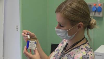 За минувшие сутки 131 человек в Петербурге вакцинировались "КовиВаком" - piter.tv - Санкт-Петербург