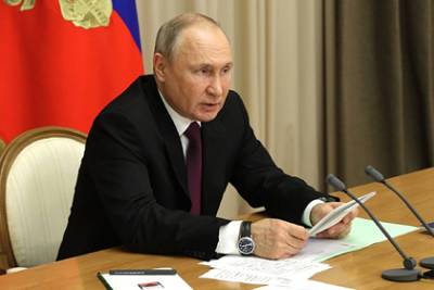Владимир Путин - Путин пообещал повысить доходы россиян - lenta.ru - Президент