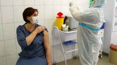 В МОЗ назвали количество побочных реакций среди вакцинированных украинцев - ru.slovoidilo.ua