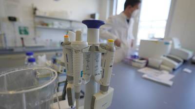 В США одобрили экспериментальное лекарство от коронавируса - iz.ru - Израиль