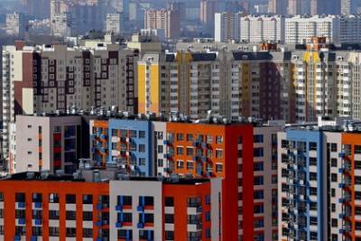Марат Хуснуллин - Назван единственный способ побороть рост цен на жилье в России - lenta.ru - Россия