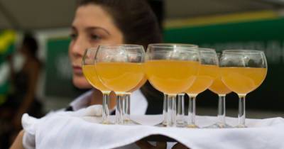 Учёные выяснили, какой сок способен подавить коронавирус и грипп - klops.ru