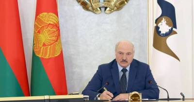 Александр Лукашенко - Лукашенко поблагодарил РФ за вакцину от коронавируса - ren.tv - Россия