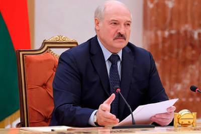 Владимир Путин - Александр Лукашенко - Лукашенко предложит Путину возобновить авиасообщение между Россией и Белоруссией - lenta.ru - Россия - Президент