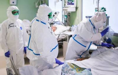 В России за сутки снова выявили более 9 тысяч заразившихся коронавирусом - eadaily.com - Россия