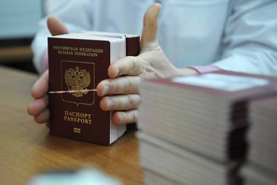 В России изменят правила выдачи загранпаспортов - lenta.ru - Россия - с. 30 Мая
