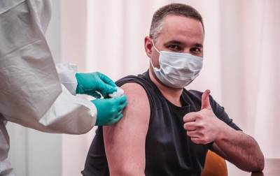 Миллион украинцев привили первой дозой от COVID-19 - korrespondent.net - Украина