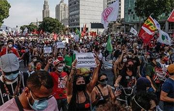 В Бразилии вспыхнули массовые протесты из-за срыва президентом кампании по вакцинации - charter97.org - Бразилия - Ковас - Президент