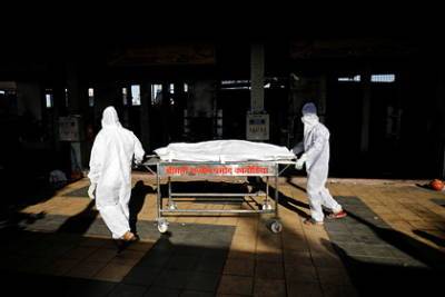 Заразившийся тремя грибковыми заболеваниями пациент умер в больнице - lenta.ru - Нью-Дели - Газиабад