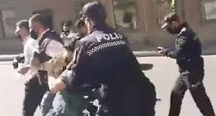 Полиция сорвала студенческую акцию протеста в Баку - kavkaz-uzel.eu - Азербайджан