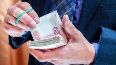 В России резко возрос спрос на наличные деньги - 5-tv.ru - Россия