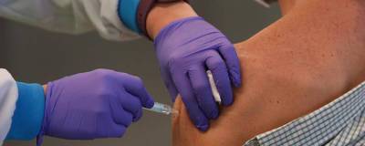 Осенью гражданам Британии старше 50 лет можно будет сделать третью прививку - runews24.ru - Англия