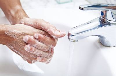 5 мая отмечаем Всемирный день гигиены рук, День водолаза, Международный день акушерки - astrakhanfm.ru