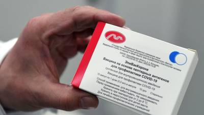 Александр Рыжиков - В «Векторе» рассказали об антителах после вакцинации «ЭпиВакКороной» - russian.rt.com