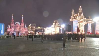 В Москве на Красной площади прошла ночная тренировка к военному параду 9 мая - argumenti.ru - Россия - Москва