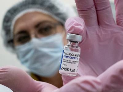Александр Горелов - В Роспотребнадзоре объяснили необходимость второй дозы вакцины - u24.ru