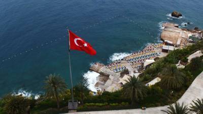 В Турции закрыли отель из-за "вечеринки" украинских туристов - obzor.lt - Турция