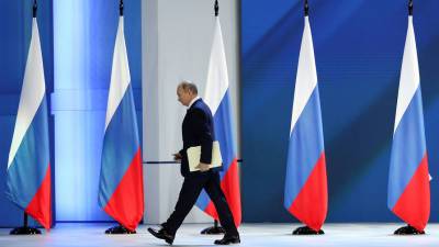 Владимир Путин - Путин рассказал, как будет приниматься решение по открытию границ - gazeta.ru - Россия - Президент