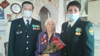 Смоленские таможенники поздравили героев Великой Отечественной войны - rabochy-put.ru