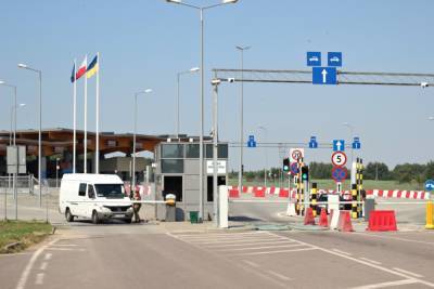 Пробка на границе с Польшей: в очередях стоят две сотни авто - ru.slovoidilo.ua - Украина - Польша - Венгрия