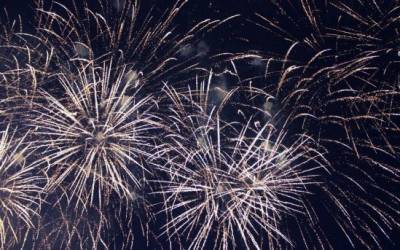 Салют в честь Дня Победы - vkcyprus.com - Кипр