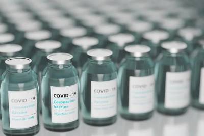 СМИ: Франция затягивает подписание договора ЕС с Pfizer на поставку 1,8 млрд доз вакцины - versia.ru - Франция - Париж