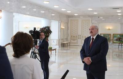Александр Лукашенко - «Просто прошу: надо это сделать». Лукашенко призвал людей пожилого возраста вакцинироваться от COVID-19 - ont.by