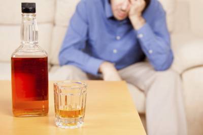 В Британии зафиксировали рекордно высокий уровень смертности от алкоголизма - rf-smi.ru - Англия