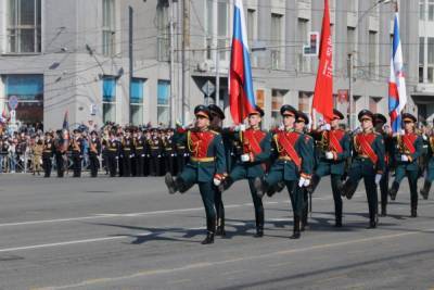 В Новосибирске военный парад Победы покажут в режиме онлайн - runews24.ru - Новосибирск