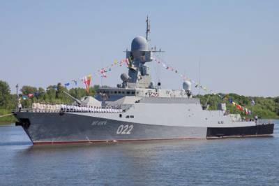 В честь Дня Победы к набережной Ялты причалил боевой корабль с ракетами «Калибр» на борту - actualnews.org
