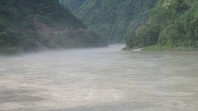 Тела шести скончавшихся от COVID-19 человек выловили из реки Ганг в Индии - inforeactor.ru