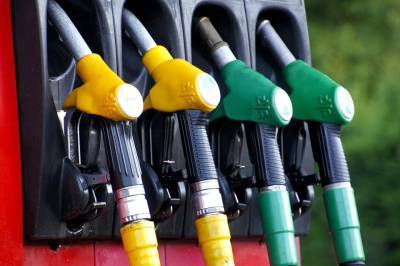 Нефть растет в цене в связи с началом летнего сезона вождения в США и мира - cursorinfo.co.il - Сша - Китай