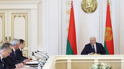Владимир Путин - Александр Лукашенко - Лукашенко заявил об отсутствии обсуждения с Путиным «сдачи» суверенитета - iz.ru - Россия - Израиль - Сочи - Президент