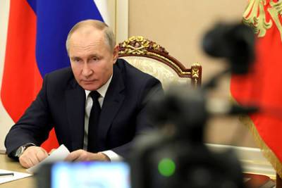 Владимир Путин - Путин заявил о выходе России из сложной эпидемиологической ситуации - lenta.ru - Россия - Президент