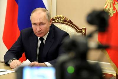 Владимир Путин - Путин: Россия постепенно выходит из сложной эпидситуации - mk.ru - Россия - Президент