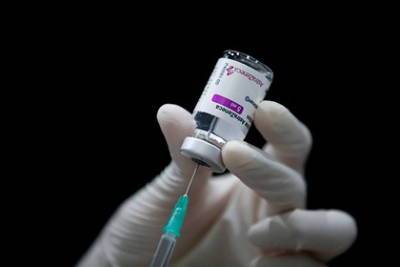 Ученые признали побочные эффекты вакцины AstraZeneca - lenta.ru