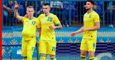 УЕФА требует у украинцев изменить национальную форму сборной - profile.ru - Украина - республика Крым