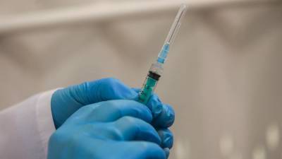 Михаил Мурашко - Мурашко дал рекомендации по вакцинации от COVID-19 перед отпуском - iz.ru - Россия - Израиль