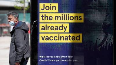 Борис Джонсон - Джонсон пообещал в 2022 году передать 100 млн доз вакцин от COVID-19 нуждающимся странам - russian.rt.com - Англия - Президент