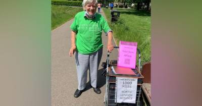 86-летний дедушка прошел более 1600 км, чтобы помочь сестрам и хоспису - ren.tv - Англия - Лондон