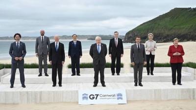 Обмен подарками, ужин в "Эдеме" и злорадство Трампа: как проходит саммит G7 - vesti.ru - Президент