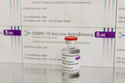 В Италии рекомендовали использовать вакцину AstraZeneca людям старше 60 лет - pnp.ru - Италия